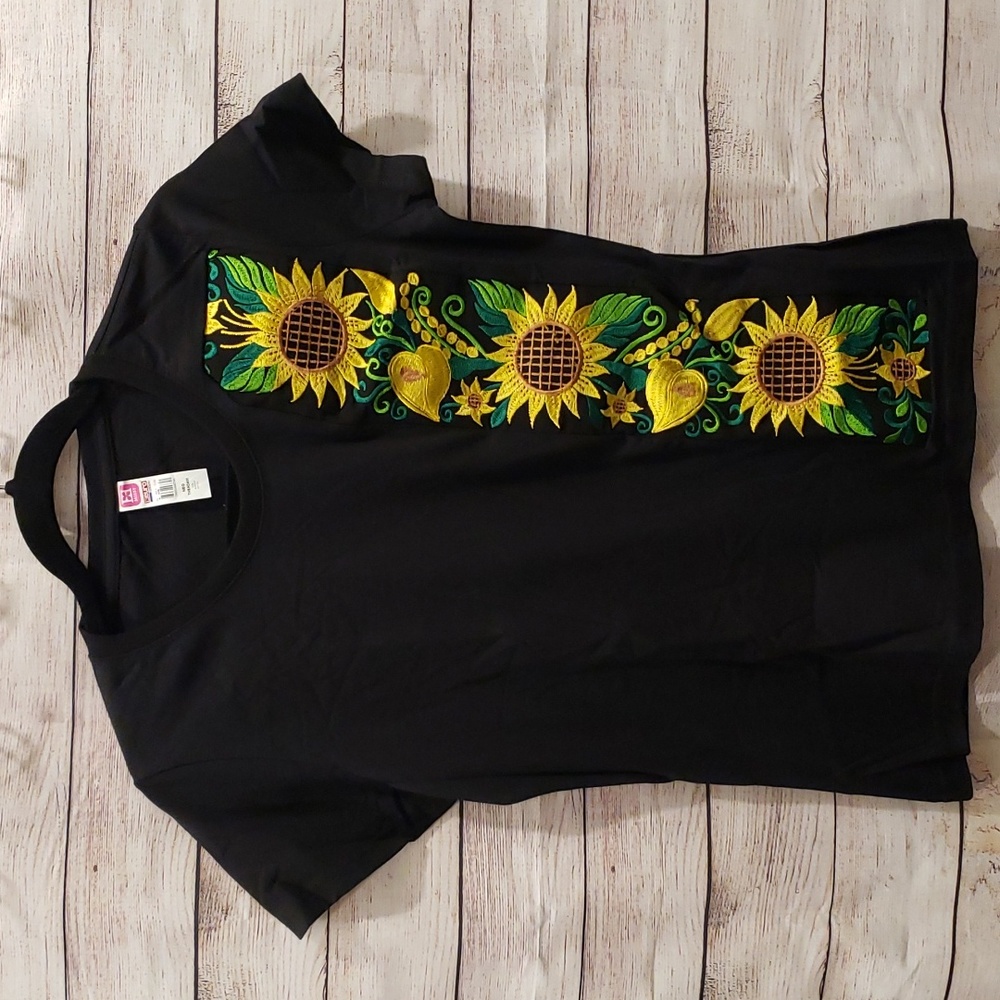 🌻Black Sunflower Graphic T-Shirt Women’s Short Sleeve Floral Top